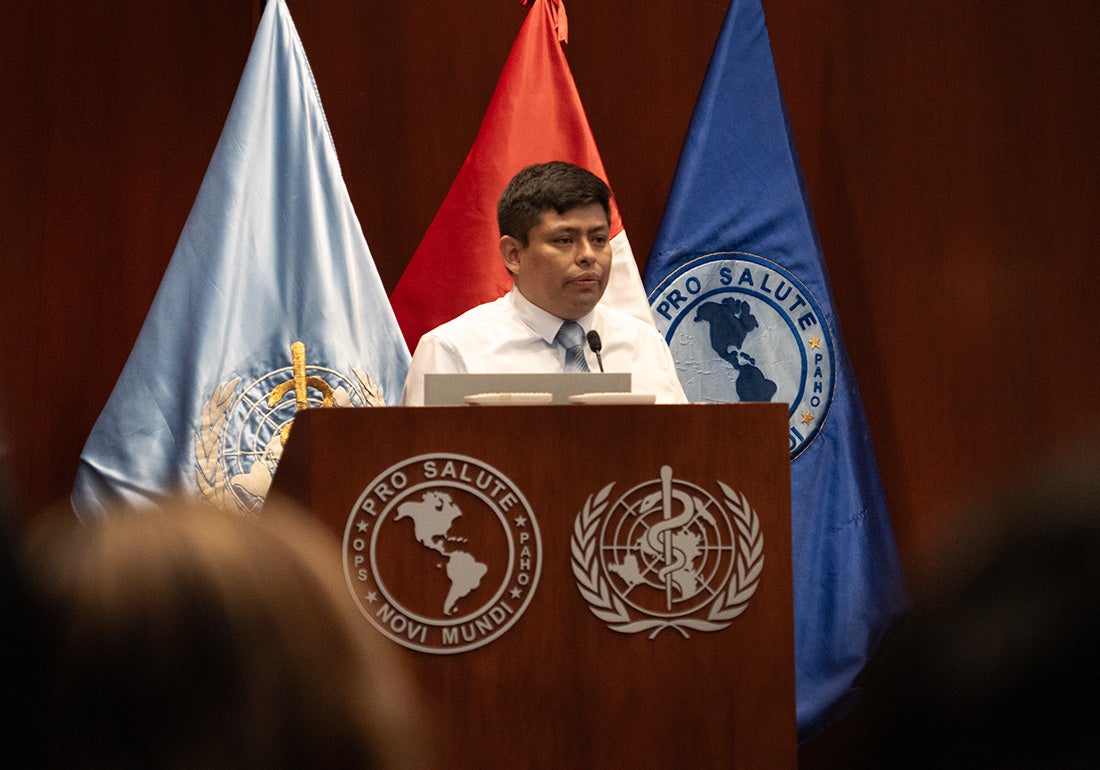 Ponencia de Max Bendezu - director ejecutivo de Promoción de la Salud (DPROM) del Minsa