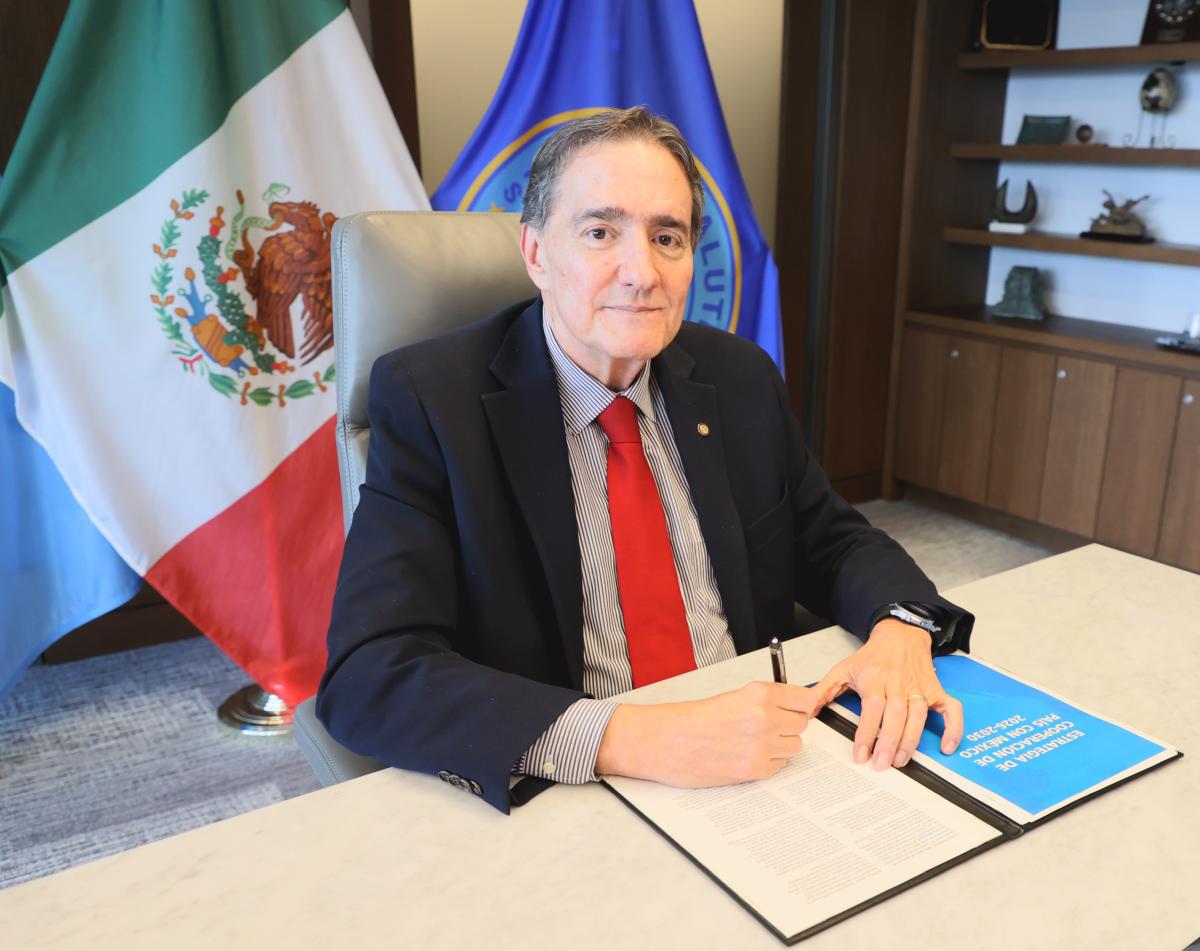 Director de la OPS firmó la ECP con México desde la sede en Washington D. C. 