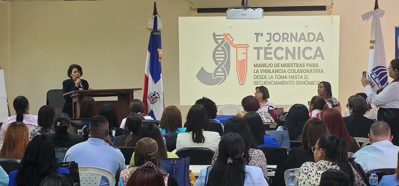 OPS/OMS apoya el fortalecimiento de capacidades nacionales para la vigilancia colaborativa