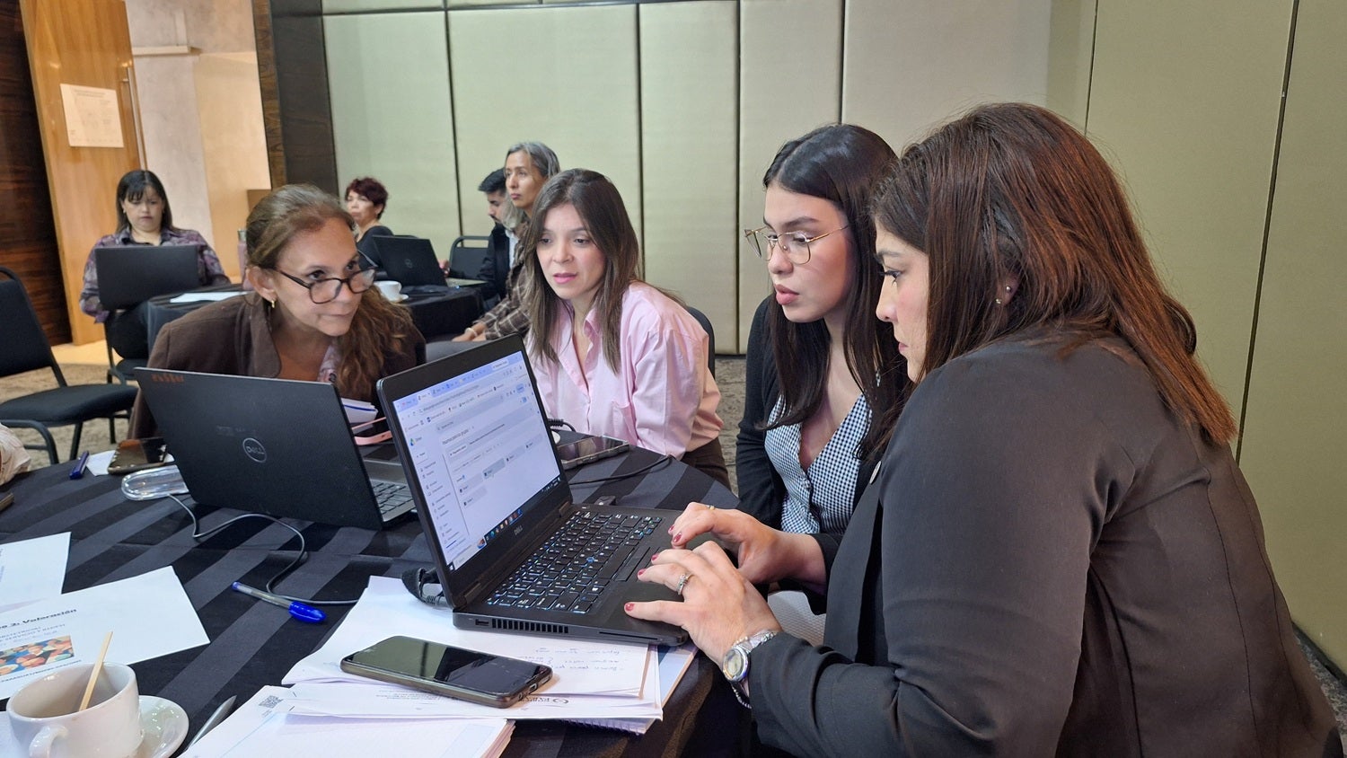 Talleres de formación de equipos interprofesionales de la salud