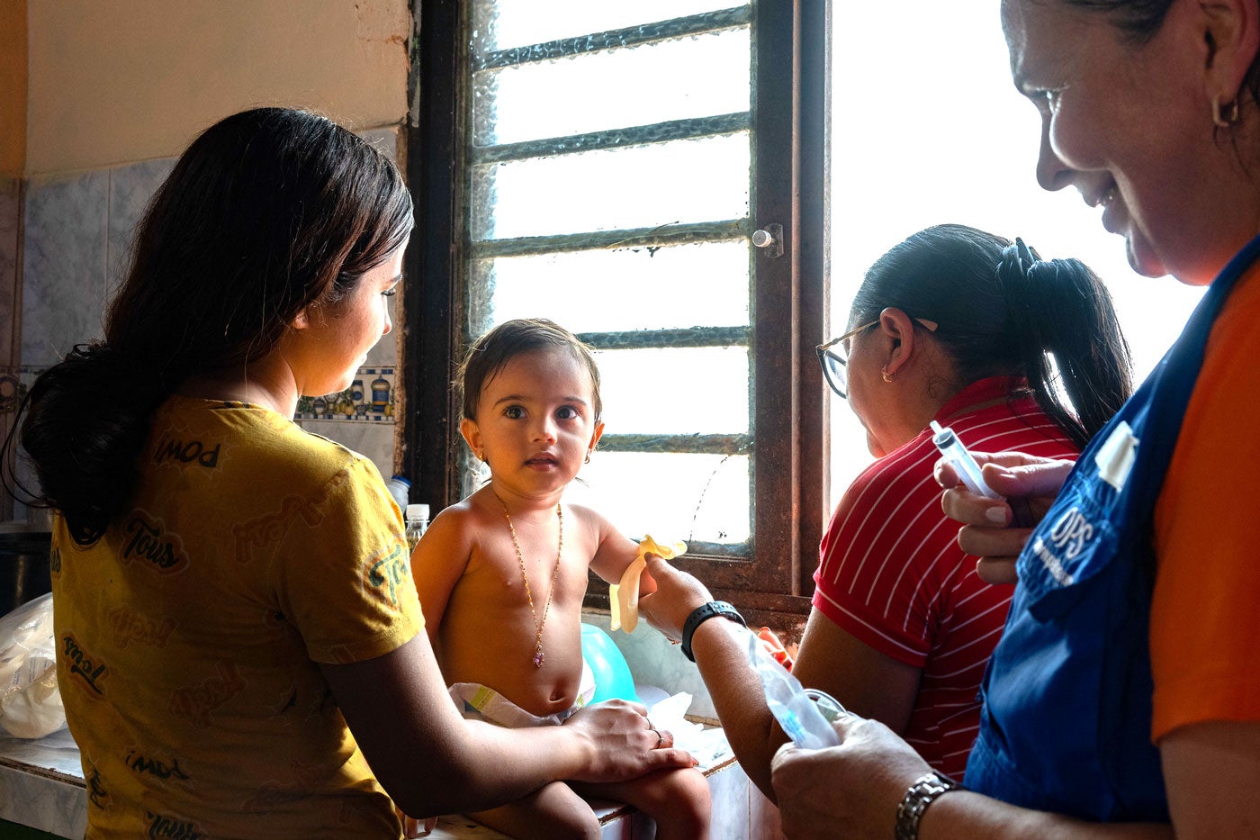  Health workers examined a baby and spoke with the family about the child’s symptoms, medical history, and how the illness had progressed as part of the case investigation. The investigators also identified people who had been in contact with the baby and reviewed their vaccination histories to determine who might need additional protection.