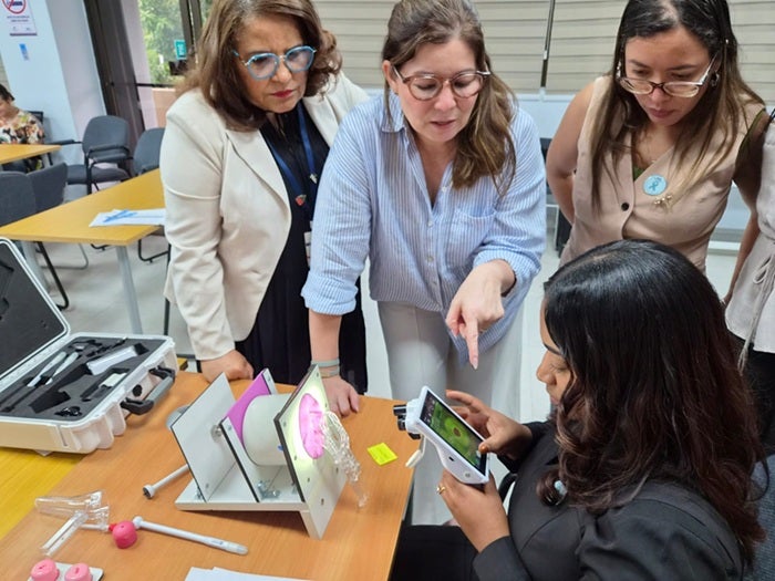 República Dominicana fortalece la prevención del cáncer cervicouterino con pruebas de VPH en el primer nivel de atención