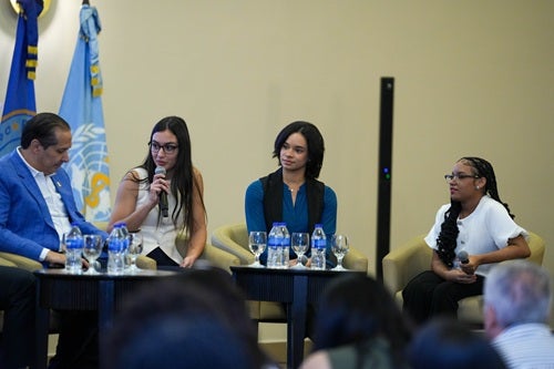 Encuentro con jóvenes