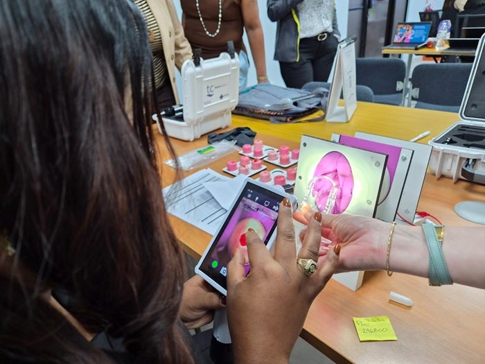 República Dominicana fortalece la prevención del cáncer cervicouterino con pruebas de VPH en el primer nivel de atención