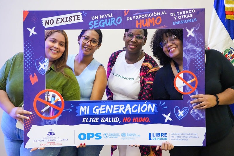 Jóvenes alzan su voz por ambientes 100 % libres de humo de tabaco y otras emisiones