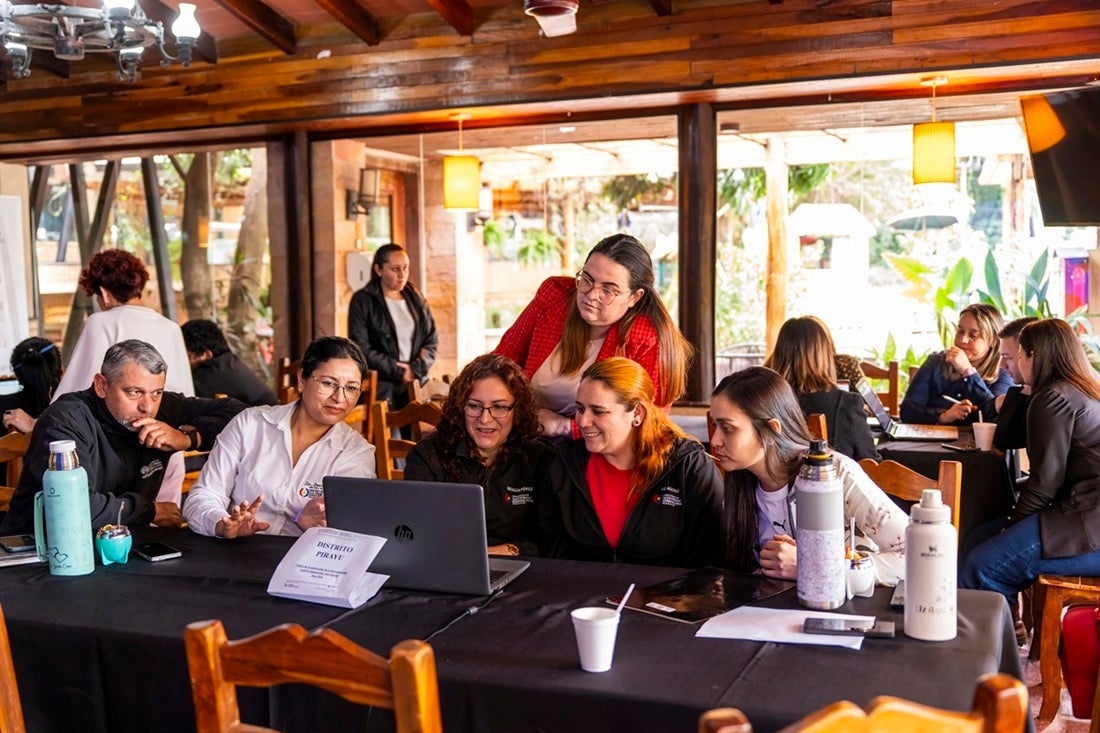 Participantes del Taller RIISS en Paraguari