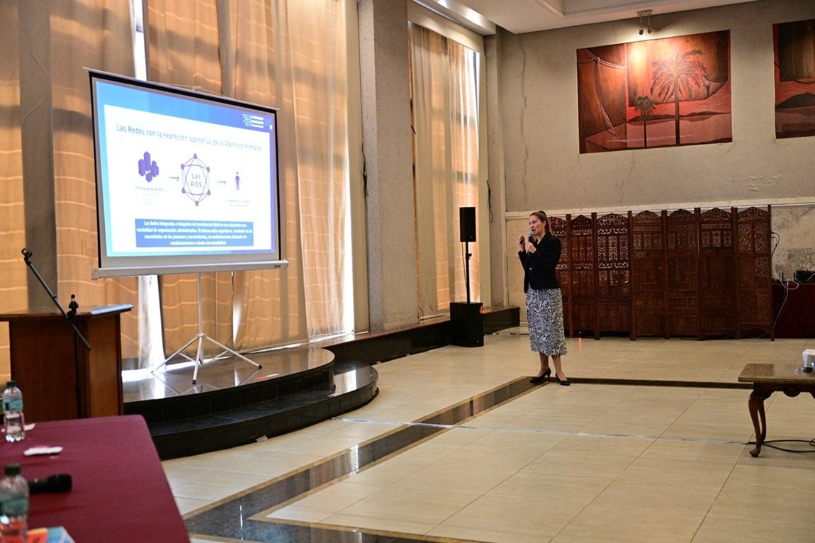 Dra Alejandra Carrillo Asesora de la OPS/OMS en Paraguay 