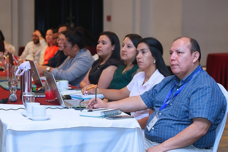 Equipo participante en taller sobre malaria