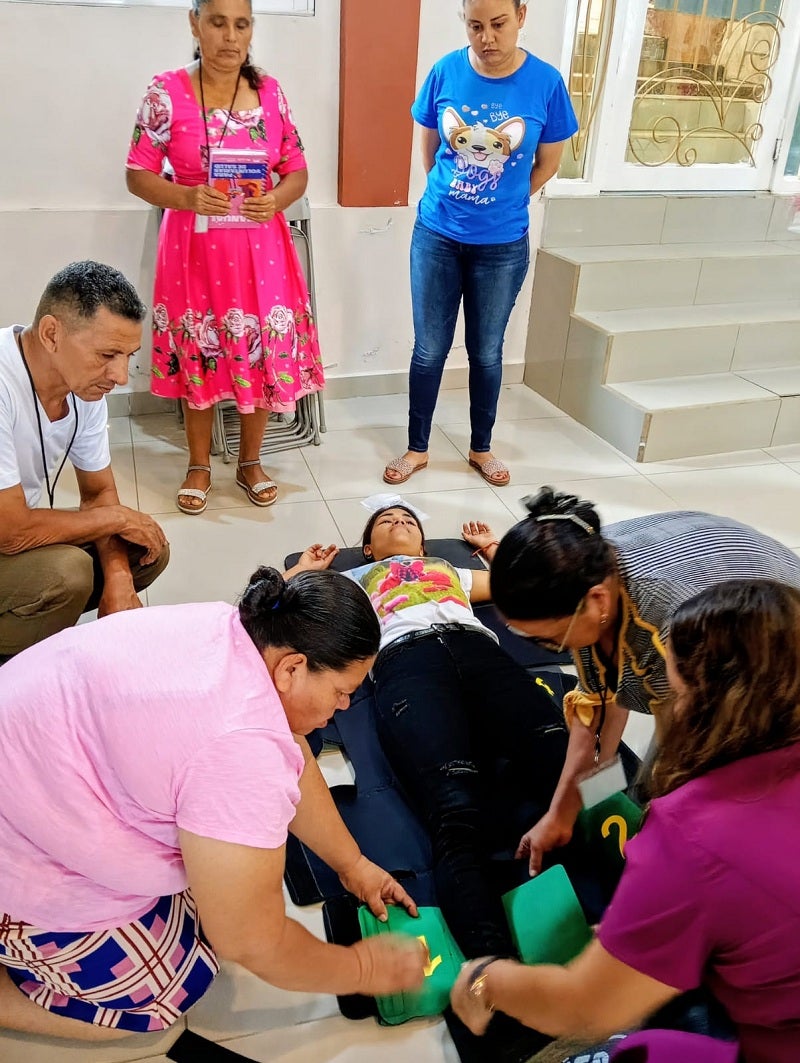 Aprendiendo a usar el traje antishock