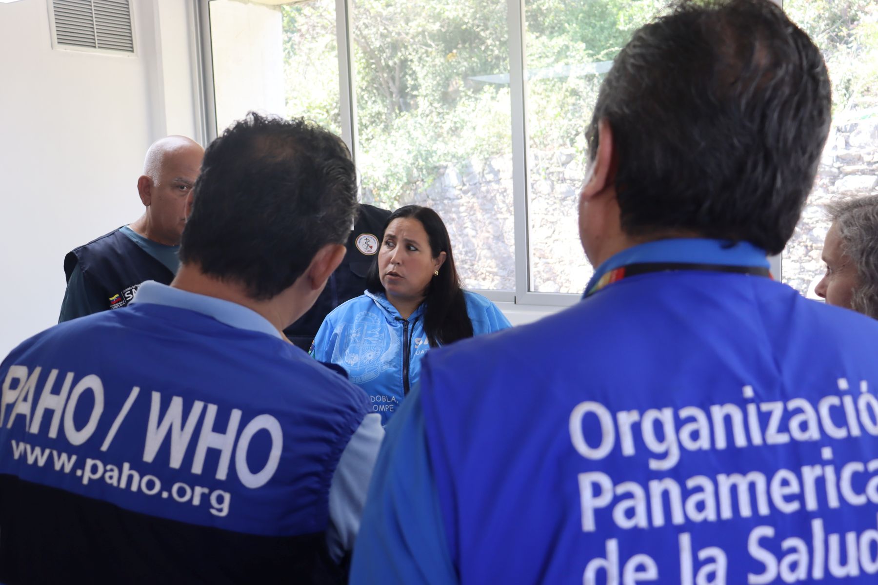 Nelare Bermúdez, Autoridad Única de Salud del estado La Guaira, se mostró muy complacida al recorrer los renovados espacios del ambulatorio La Sanidad, sede de la Dirección Regional de Salud