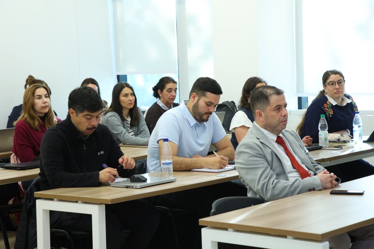 ""participantes curso de epidemiología aplicada en Chile