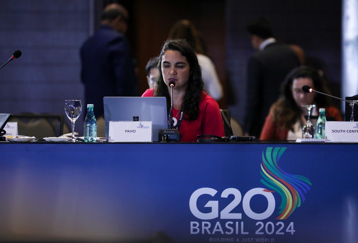 Mariana Faria em sessão do G20