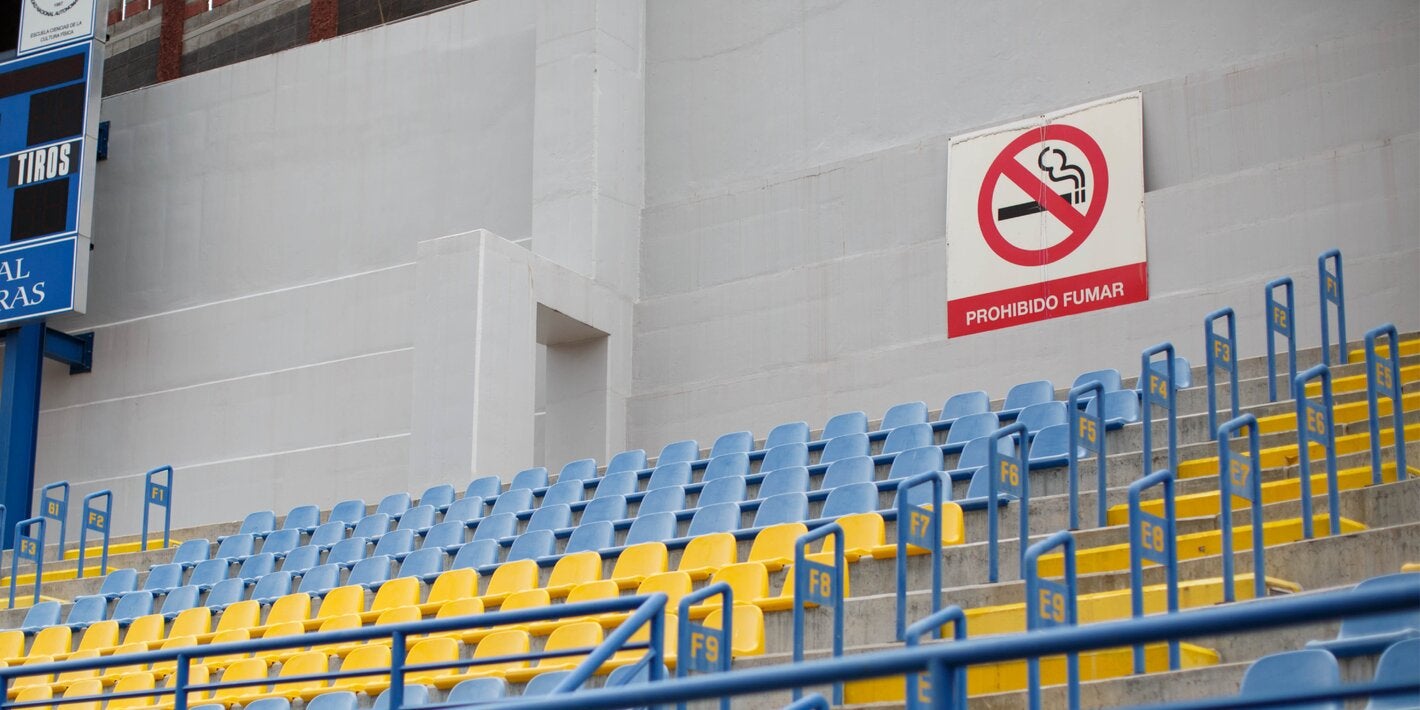 Estadio deportivo libre de humo