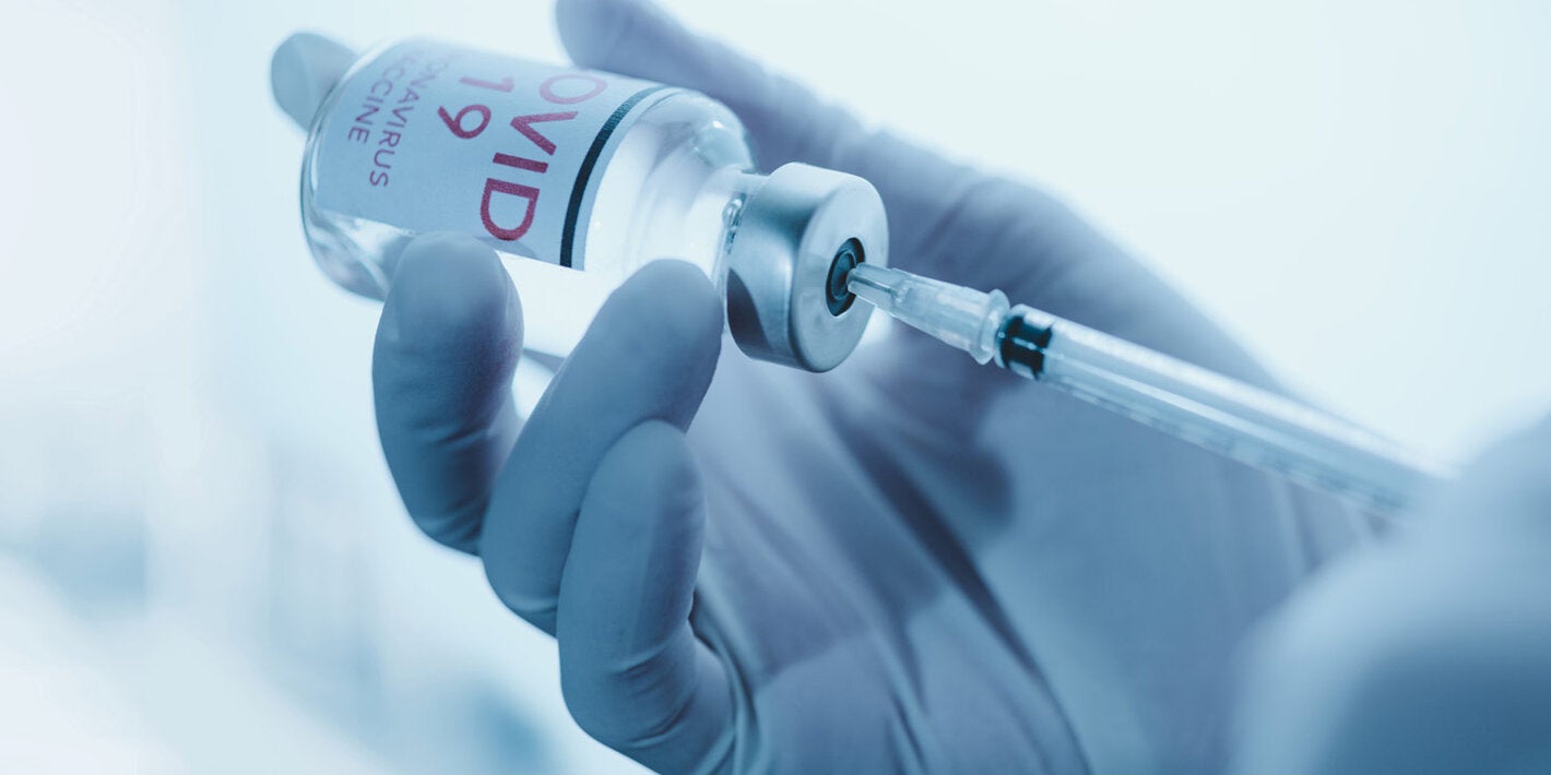 Diretora da OPAS afirma que vacinas contra a COVID-19 são recomendadas para as Américas mesmo com novas variantes