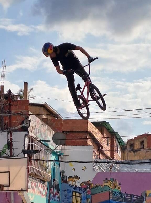 Daniel Dhers en jornada de salud