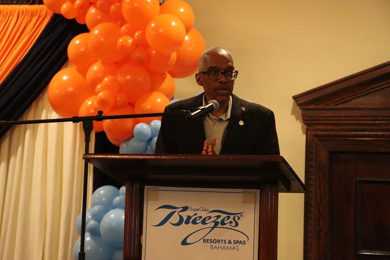 Dr. Danny Davis, EIR System Manager, presented on Vaccination coverage in The Bahamas: status and trends