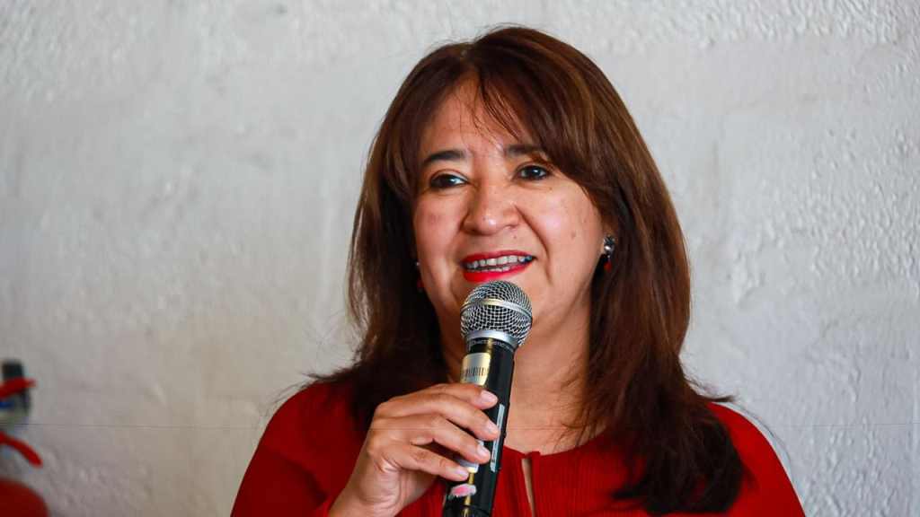 OPS Ecuador dona equipos portátiles de fumigación para control del Dengue