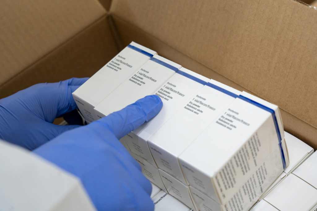 Primer lote de medicamentos contra el cáncer infantil que arribó a Ecuador el pasado 14 de febrero de 2025