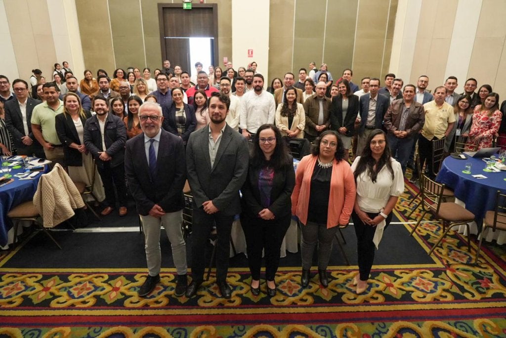 Equipos técnicos de la OPS Regional, OPS Ecuador y Ministerio de Salud Pública que trabajan en el abordaje de  Enfermedad Avanzada de VIH