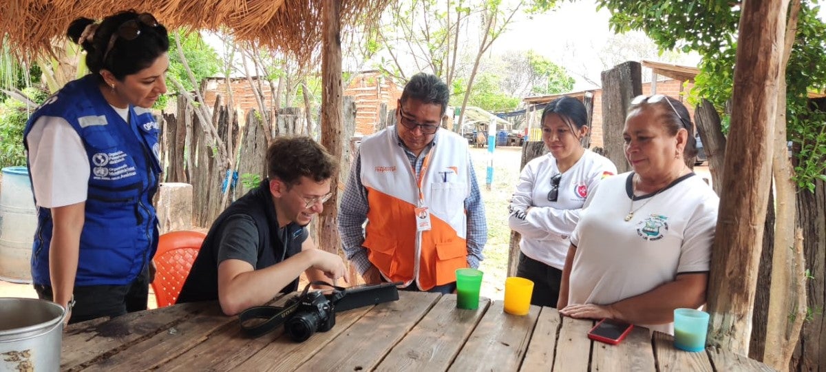personal OPS y doctores de la zona