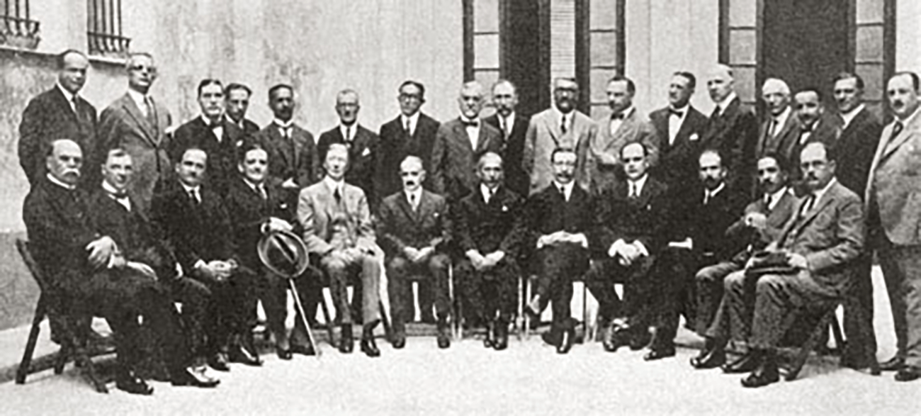 A portrait of the signatories of the 1924 Pan American Sanitary Code