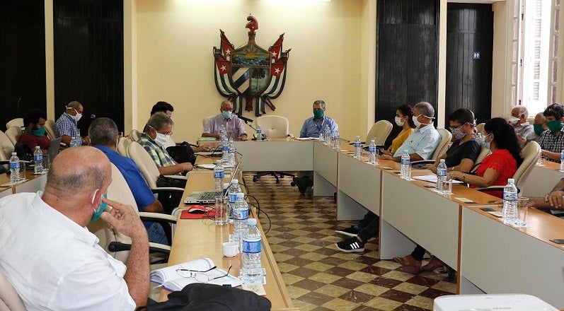 Grupo técnico cubano al frente de la respuesta ante el COVID-19 