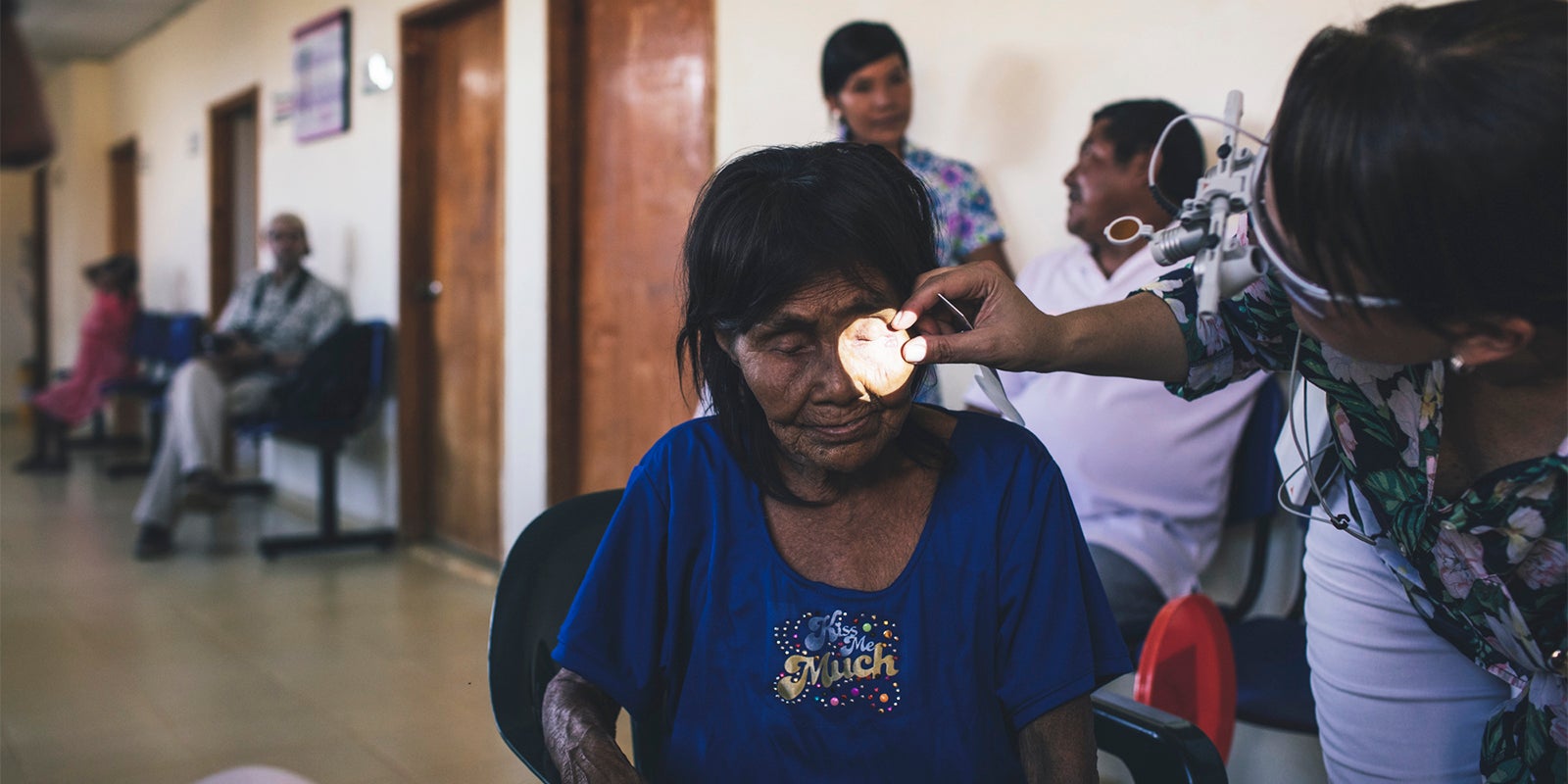 Mujer anciana (tracoma)