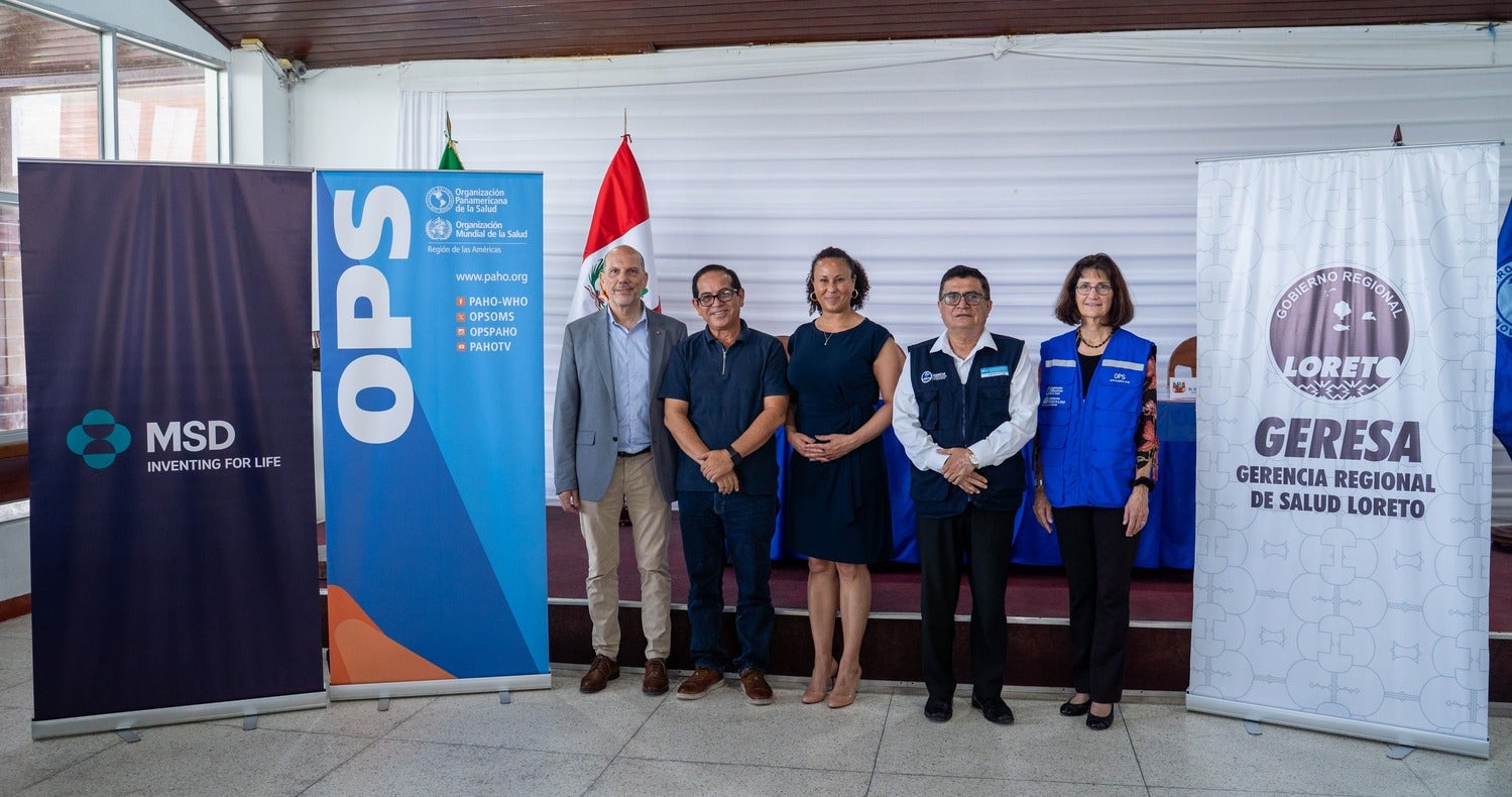 OPS/ Autoridades y representantes del Gobierno Regional de Loreto, Gerencia Regional de Salud de Loreto, MSD para Madres y OPS.