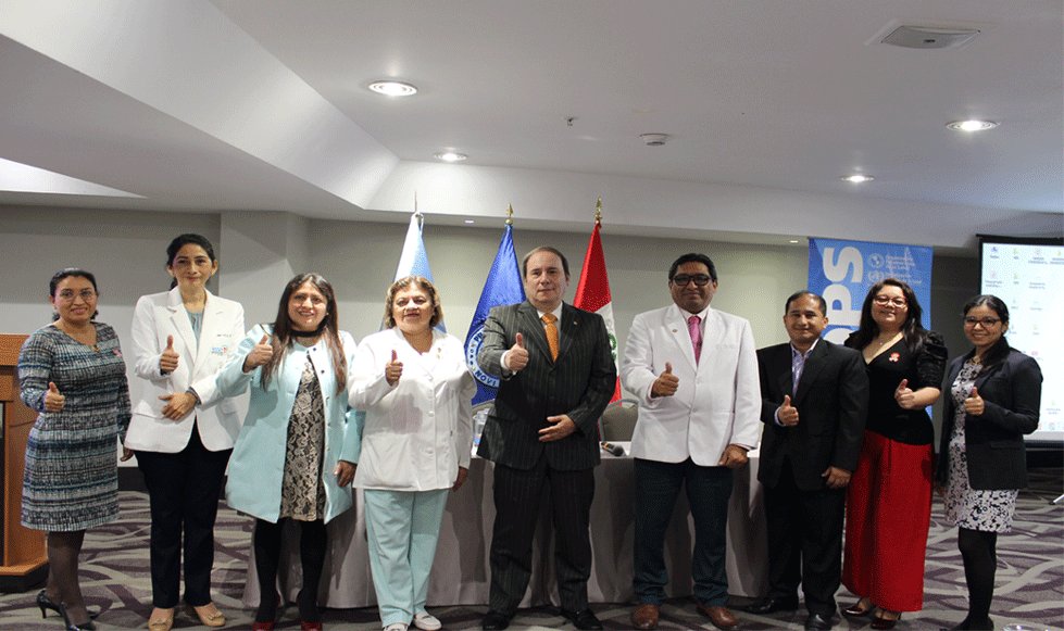 Profesionales de la salud fortalecen sus capacidades en la implementación de la Estrategia