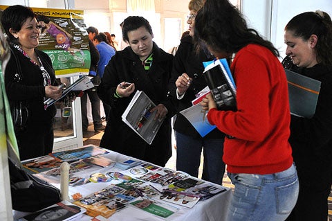 Ciudades fronterizas de Argentina y Brasil fortalecen integración para atención y prevención del VIH 