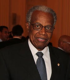 PAHO Director Emeritus Sir George A.O. Alleyne: dramatic global health gains are possible by 2035