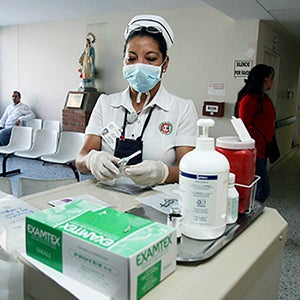 Early cancer diagnosis saves lives, cuts treatment costs