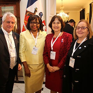 Carissa F. Etienne: Las inequidades en salud ponen en peligro el crecimiento económico y social de América Latina y el Caribe