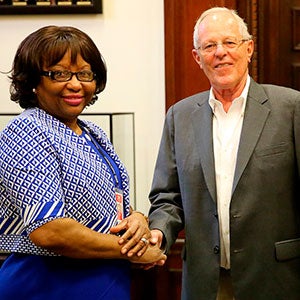 El Presidente del Perú recibe a la Directora de la OPS para analizar los retos en salud del país hacia 2021
