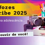 Cartaz para o Concurso Caribbean Youth Voices 2025, de 15 de setembro a 3 de outubro. Tema: "Qual o impacto da gravidez na adolescência — e a solução?". O design mostra um laptop com as silhuetas de uma menina e um menino grávidos, cercados por ferramentas criativas como um pote de tinta, uma câmera de vídeo, um celular, um microfone e uma máscara caribenha. Logotipo da OPAS na parte inferior.