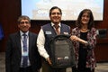 Entrega de mochilas por parte de la OPS