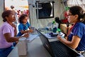 Brindar apoyo médico a la población afectada en Venezuela