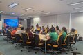 trabajadores del sector salud pública, animal y ambiental participando en el EVIR de Influenza aviar