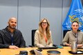 Equipo durante reunión oficial