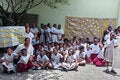grupo de jovenes de un colegio