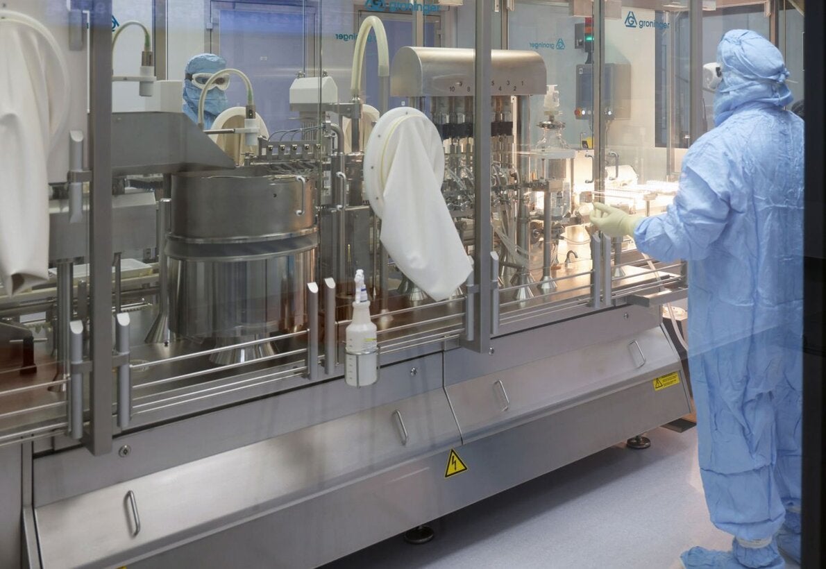 Anniversary Photo Exhibit: Local Vaccines Production - PAHO/WHO | Pan ...