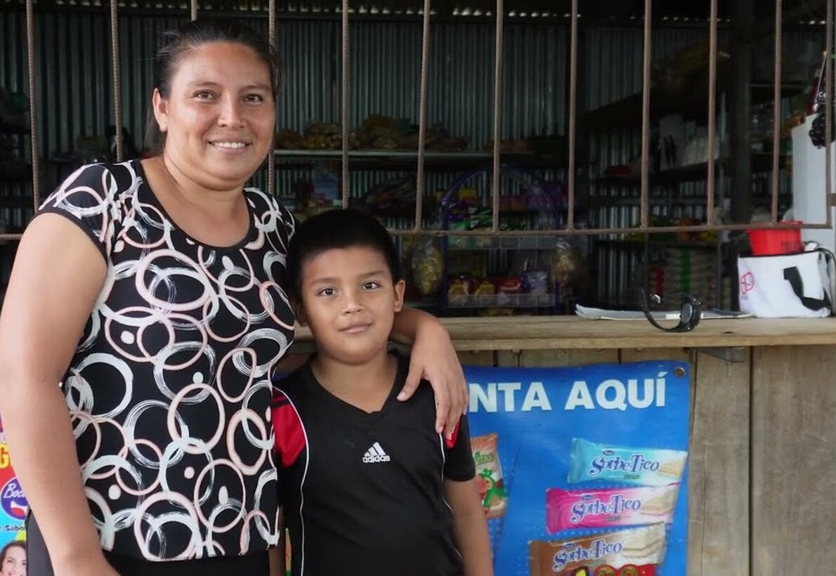 istoria de Dominga Morales, colaboradora voluntaria...