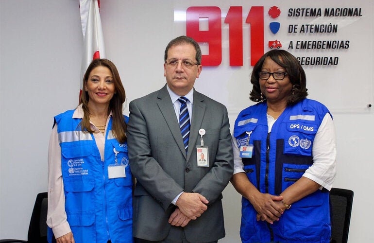 Dra. Etienne visita instalaciones del Sistema Nacional de Atención a Emergencias y Seguridad Ciudadana 911 en Santo Domingo.