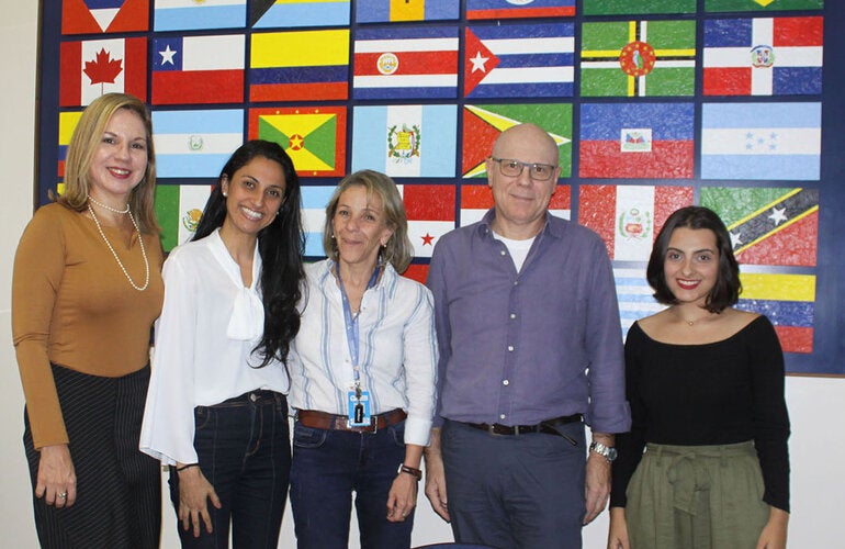 Visita de la Dra. Maria Cristina Soares Guimarães y de Mónica García