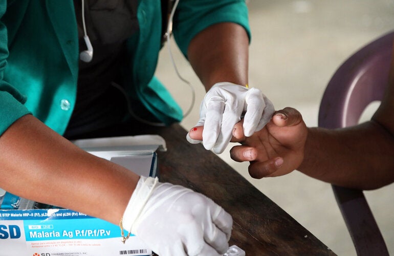 Malaria treatment, Sao Gabriel da Cachoeira 