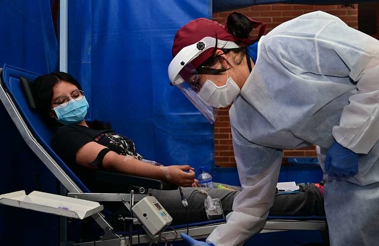 Blood donor in Colombia