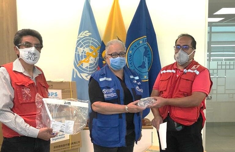 OPS/OMS entrega equipos de protección personal para personal de primera línea de acción ante emergencia por COVID-19