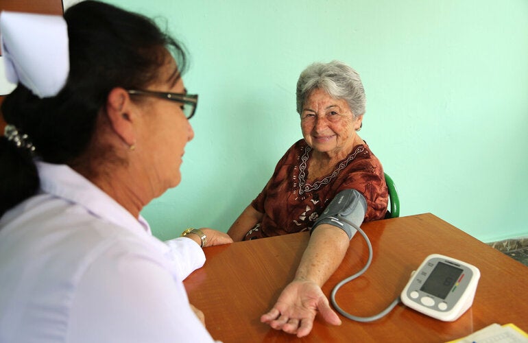 Atención de persona mayor