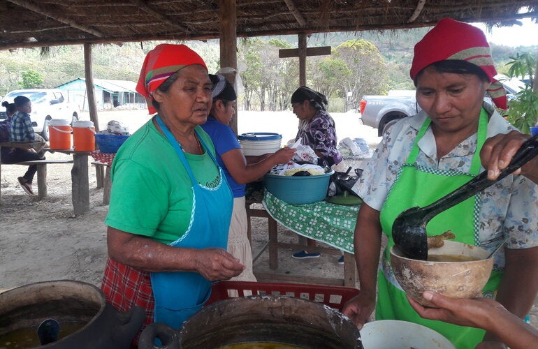 mujeres-lencas-comunidad