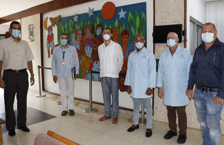 Participantes reunión en CIE con Embajada Suecia y OPS-OMS